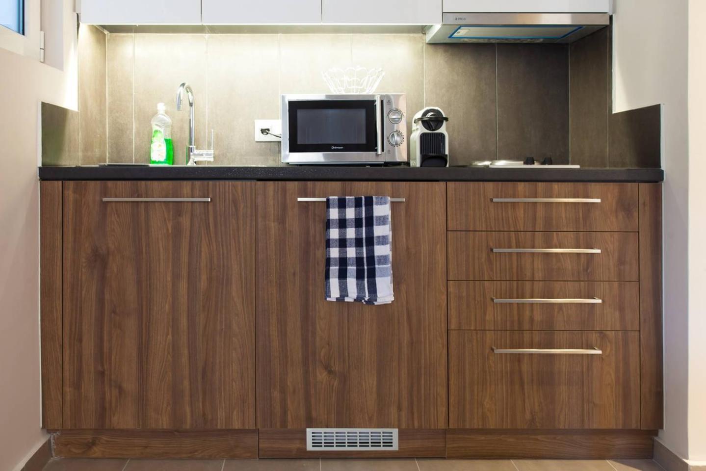 Toni'S Charming Apartment In The Thisseo Station Atenas Exterior foto